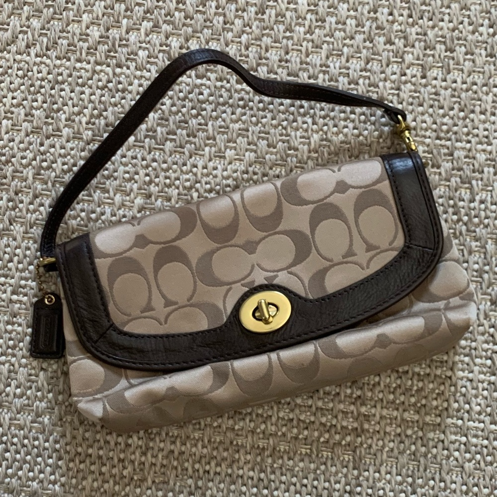 Authentic COACH Purse Signature C Material